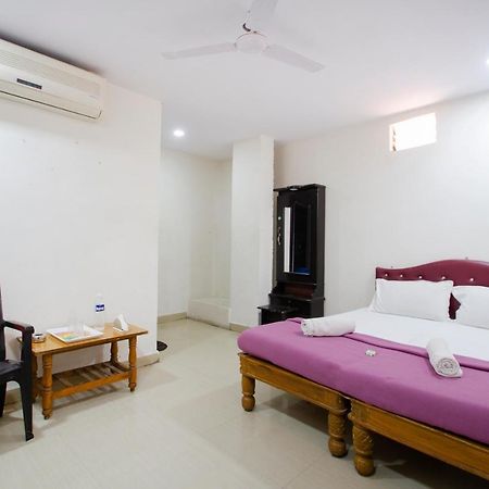 Hotel Sri Sai Balaji ไฮเดอราบัด ภายนอก รูปภาพ
