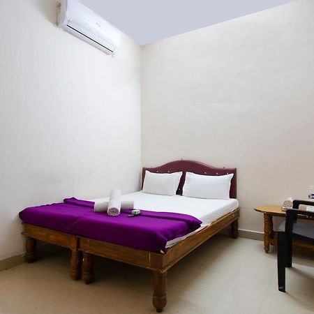 Hotel Sri Sai Balaji ไฮเดอราบัด ภายนอก รูปภาพ