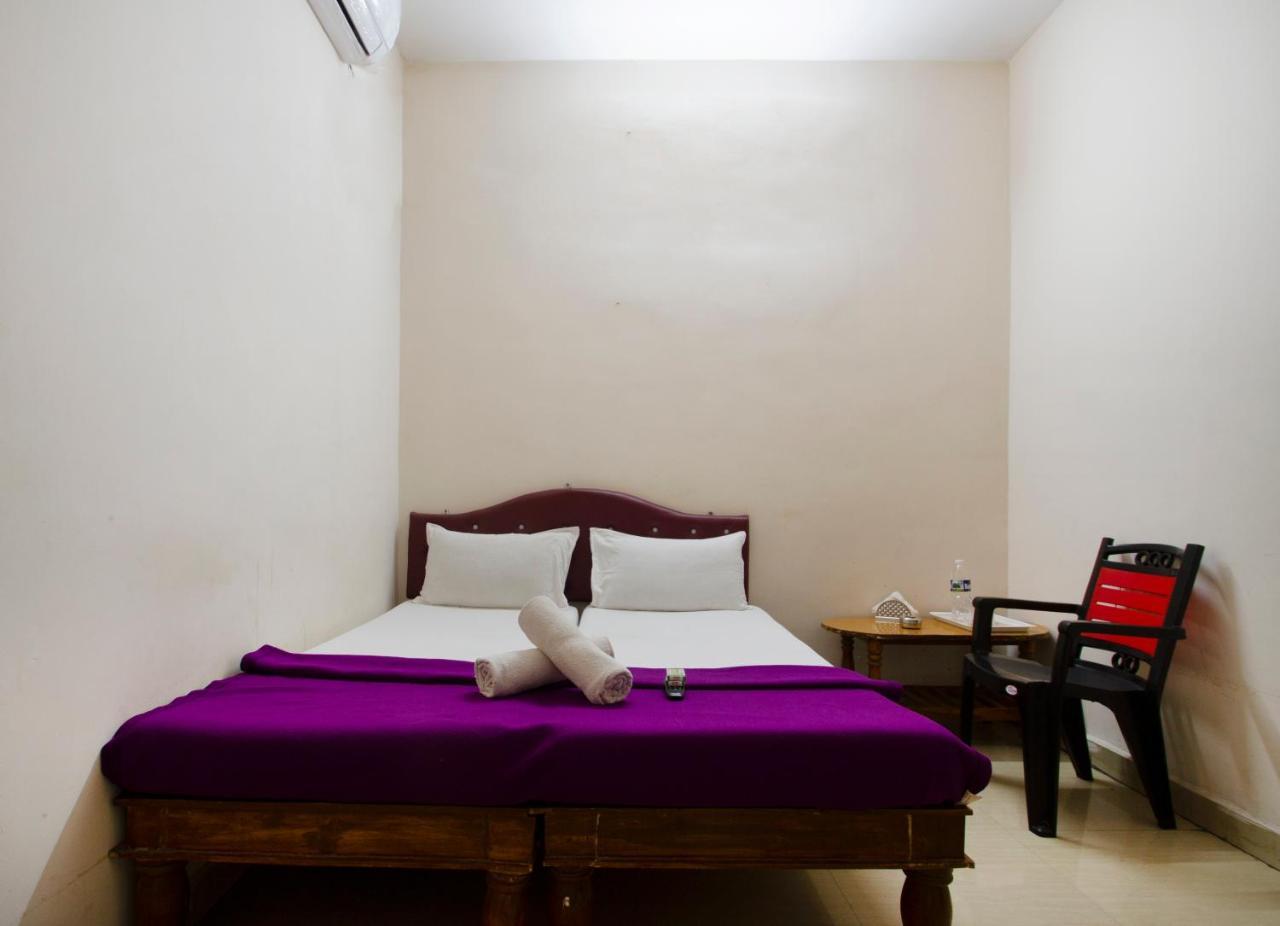 Hotel Sri Sai Balaji ไฮเดอราบัด ภายนอก รูปภาพ